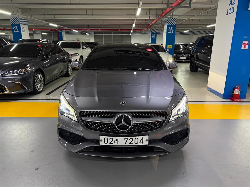 ���� CLAŬ���� CLA220 AMG ����
