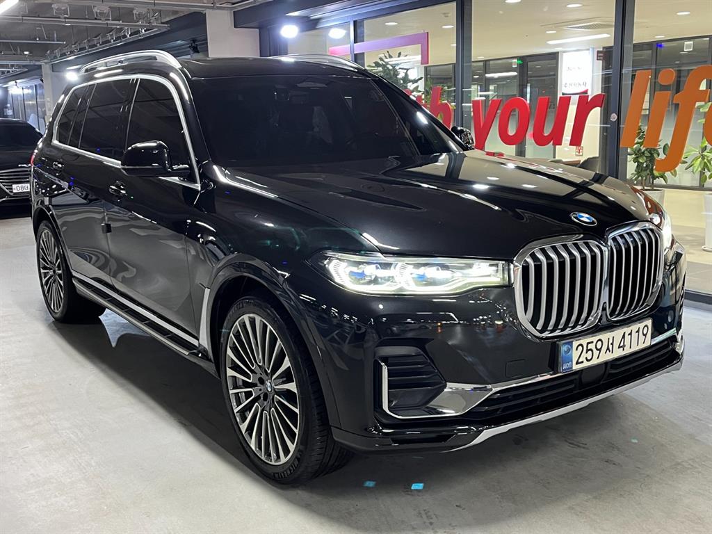 BMW X7 40i xDrive ������ǻ��  �������� 6�ν�