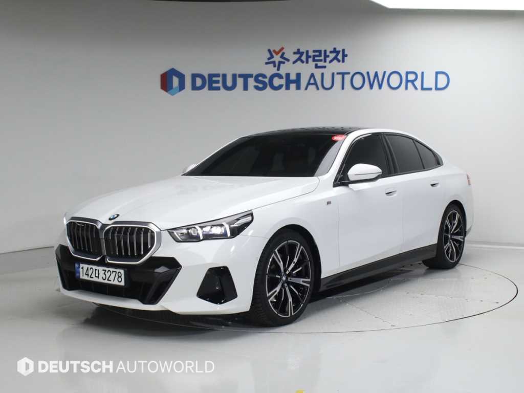 BMW 5�ø���(8����) 530i xDrive M ������