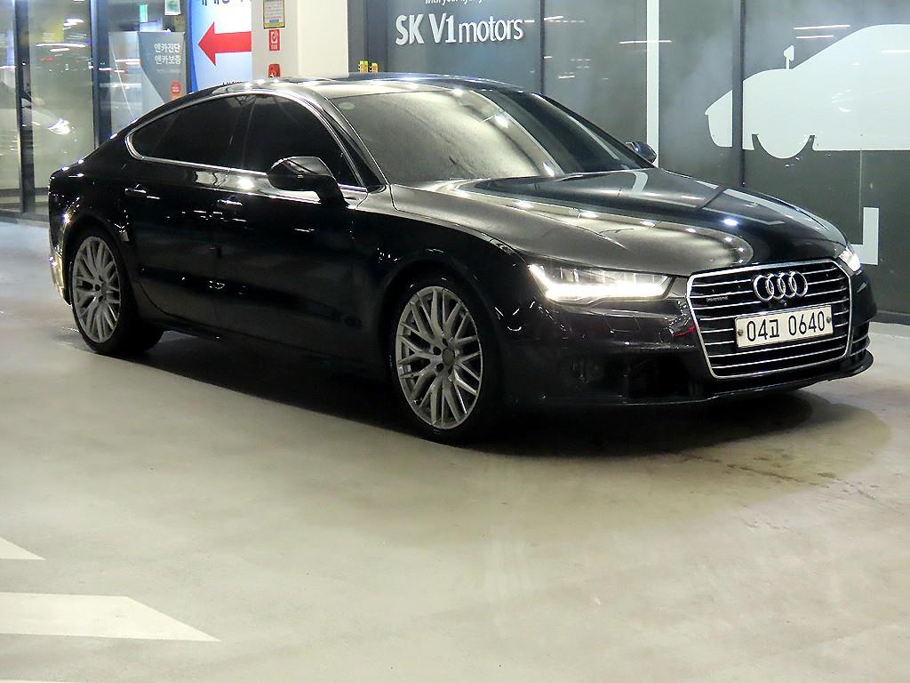 �ƿ�� A7 50 TFSI ��Ʈ�� �����̾�