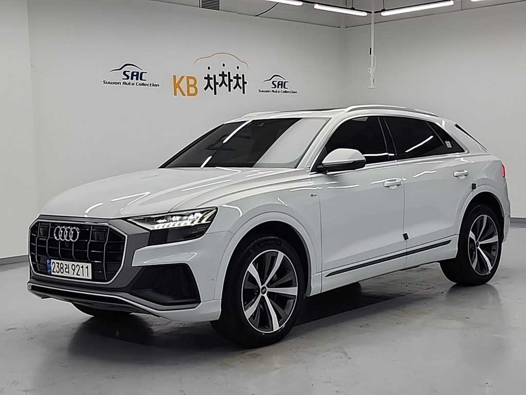 �ƿ�� Q8 50 TDI ��Ʈ�� �����̾�