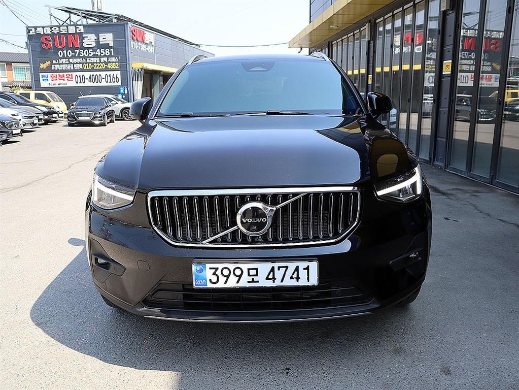 ���� XC40 2.0 B4 AWD ��Ƽ����Ʈ �����Ʈ