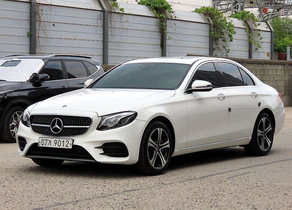 ���� EŬ����(5����) E300 4��ƽ 