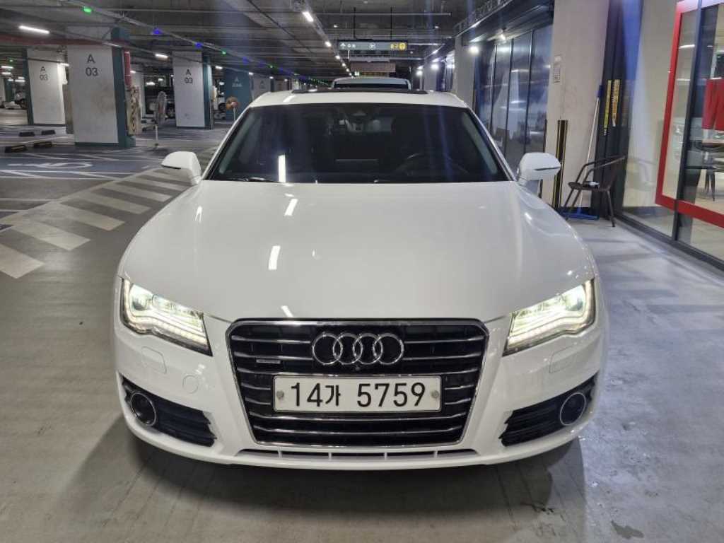 �ƿ�� A7 3.0 TDI ��Ʈ�� ���̳���
