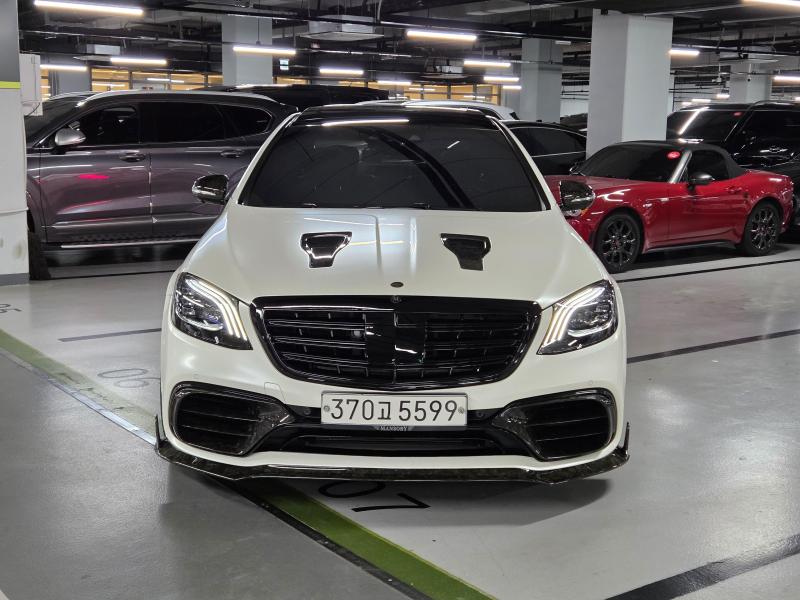 ���� SŬ����(6����) S63L AMG 4��ƽ 
