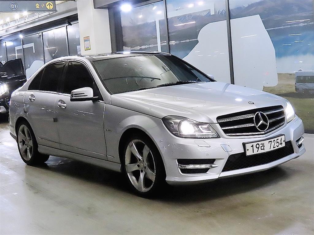 ���� CŬ����(3����) C220 CDI 4��ƽ �ƹ氡���� �����C