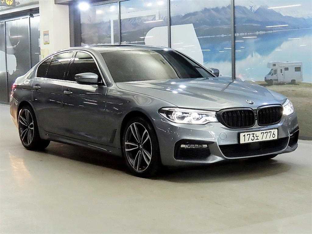 BMW 5�ø���(7����) 520d xDrive M�������� �÷���
