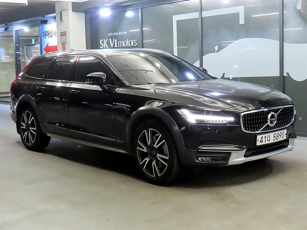 ���� V90 ũ�ν���Ʈ�� 2.0 T5 AWD ����