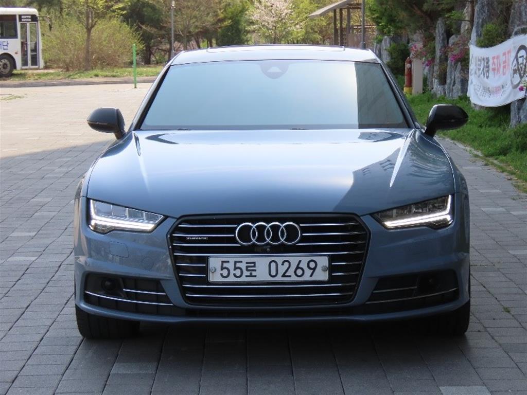 �ƿ�� A7 55 TDI ��Ʈ�� �����̾�