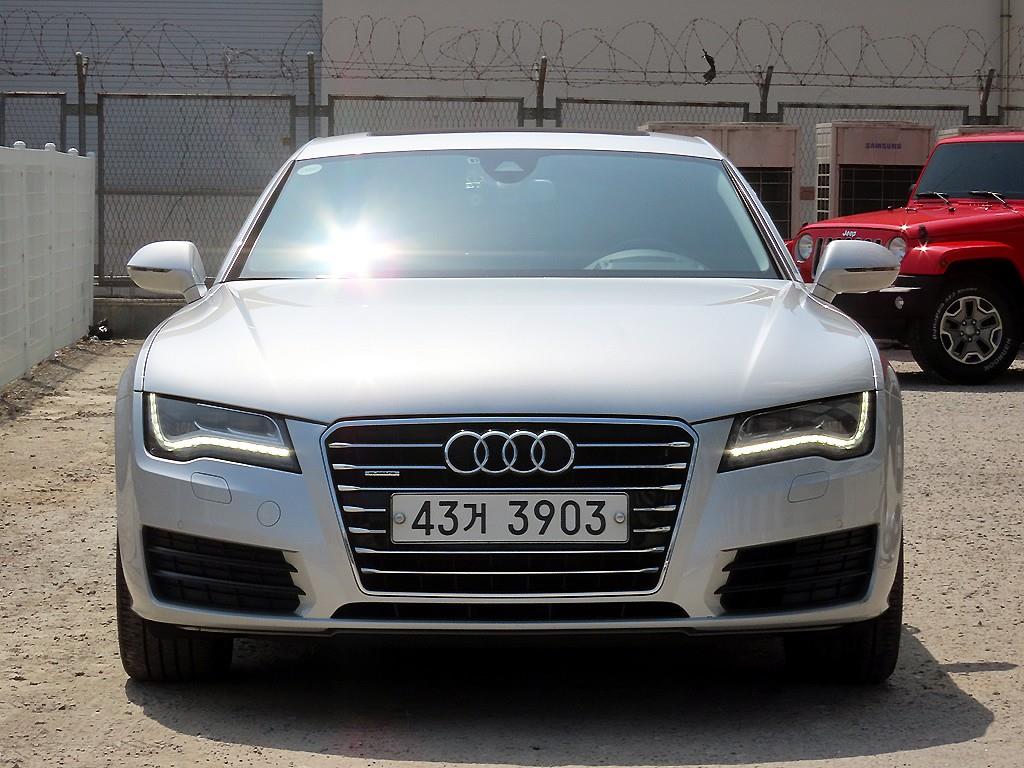 �ƿ�� A7 3.0 TFSI ��Ʈ�� ���̳���