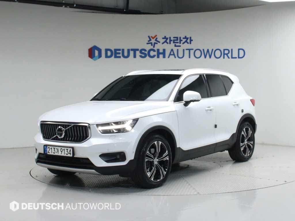 ���� XC40 2.0 T4 AWD �ν�ũ����