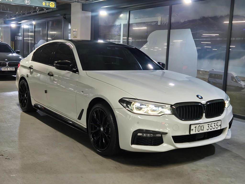 BMW 5�ø���(7����) 530i xDrive M�������� �÷���