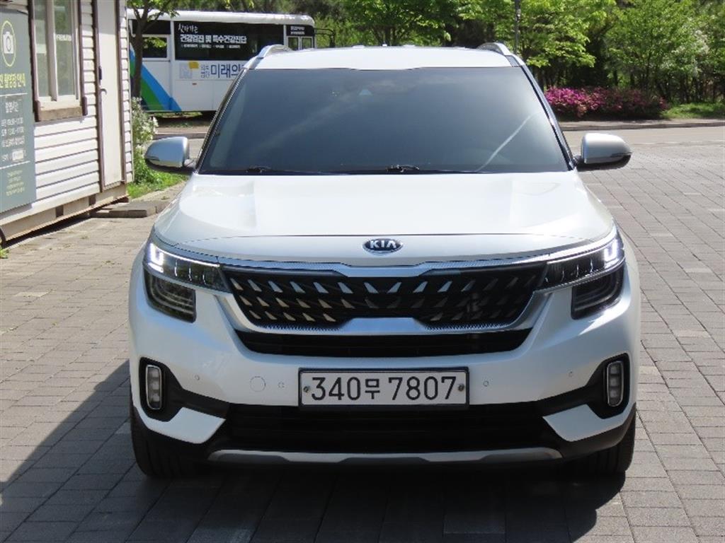 ��� ���佺 1.6 ���ָ� 4WD �ñ״�ó