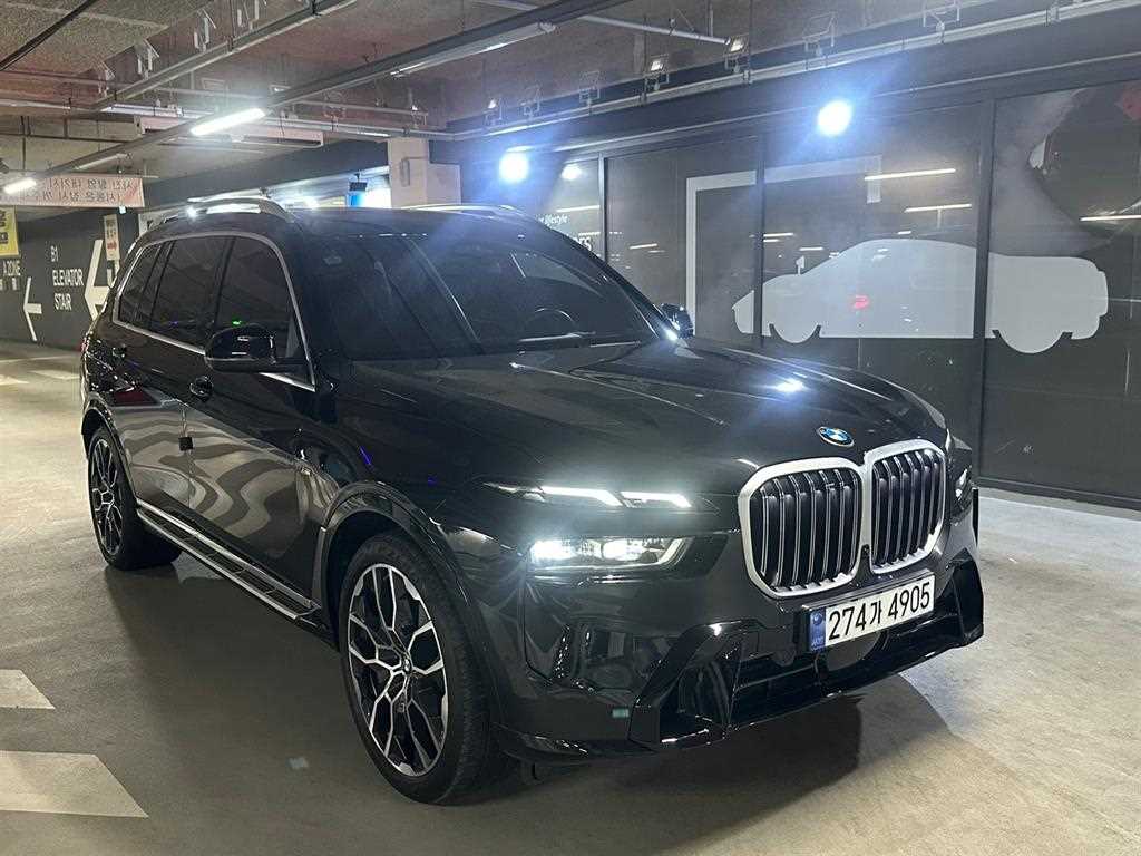 BMW X7 40i xDrive M������ ��