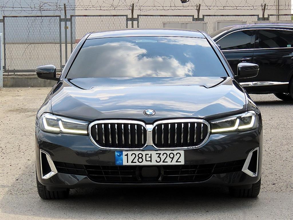 BMW 5�ø���(7����) 520i ���Ÿ�