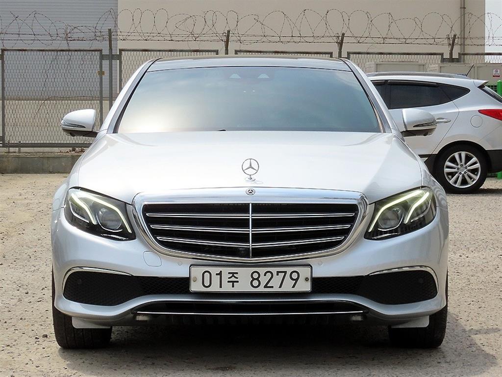 ���� EŬ����(5����) E300 4��ƽ 