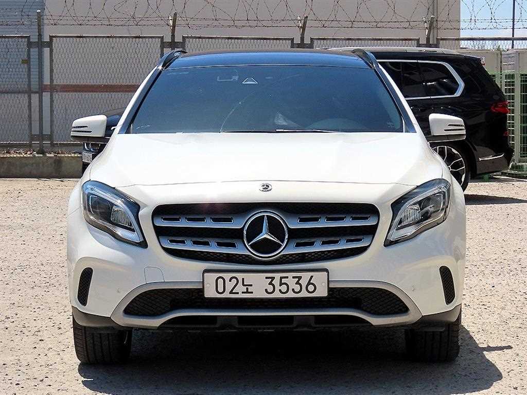 ���� GLAŬ���� GLA 220 