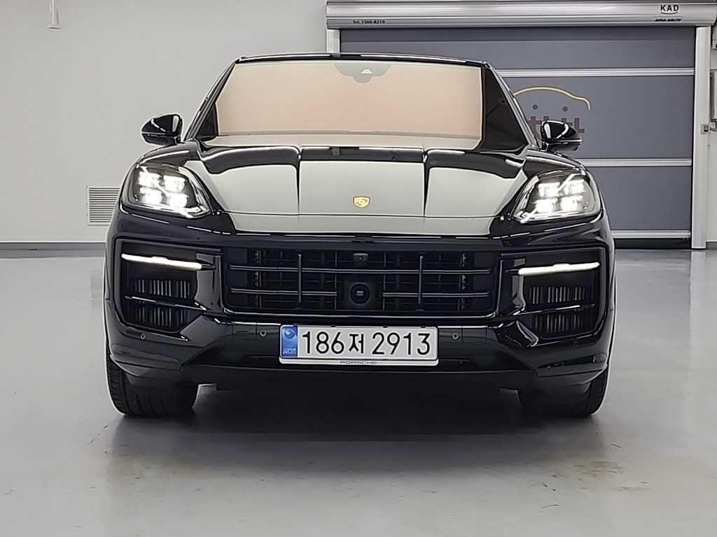 ������ ī�̿�(3����) 4.0 V8 GTS ���� 