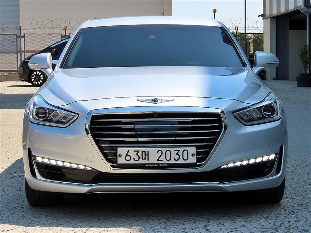 ���׽ý� EQ900 3.3 �ͺ� AWD �����̾� ���Ÿ�