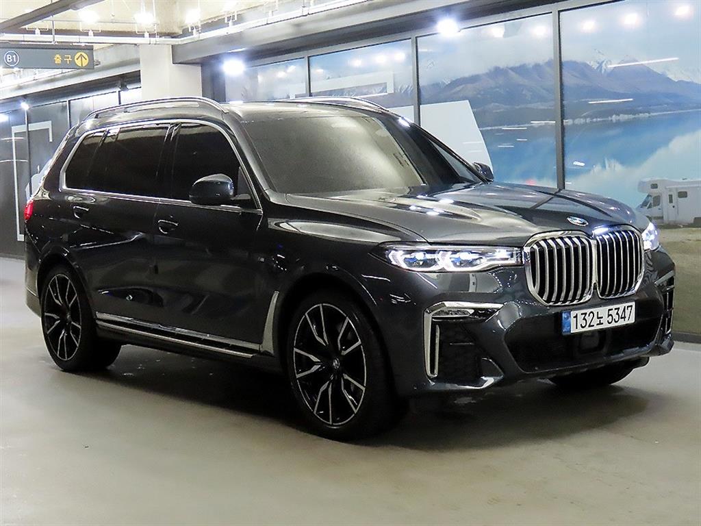 BMW X7 40i xDrive M������ ��