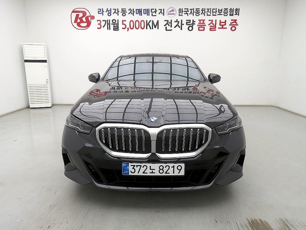 BMW 5�ø���(8����) 520i M ������