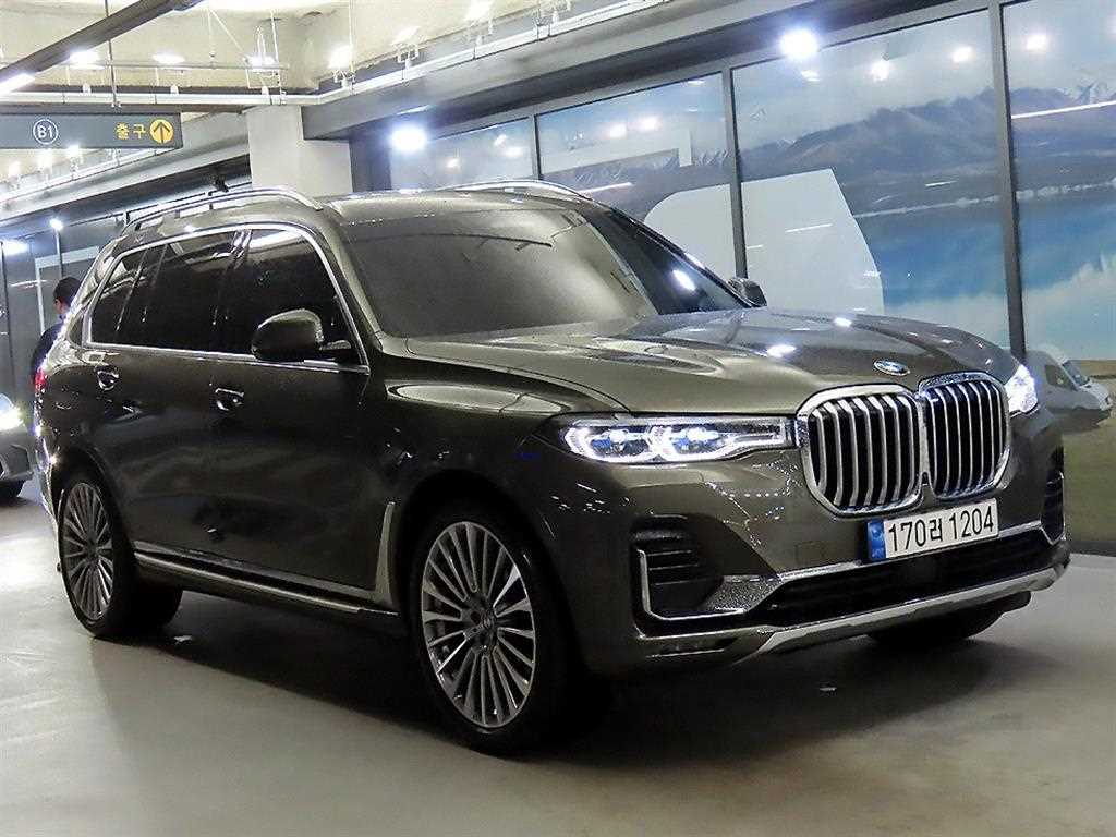 BMW X7 40i xDrive ������ǻ��  �������� 6�ν�