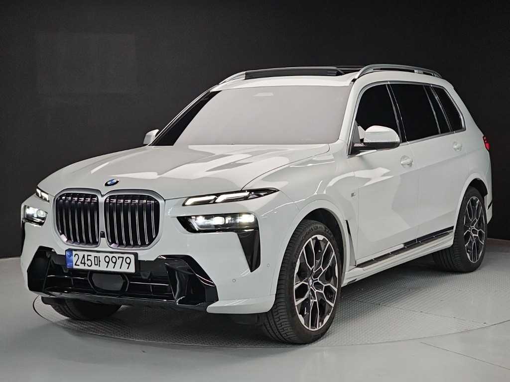 BMW X7 40i xDrive M������ ��