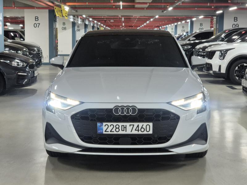 �ƿ�� A3(4����) 40 TFSI 