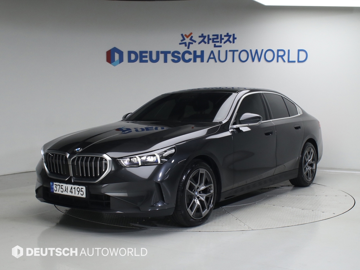 BMW 5�ø���(8����) 520i 