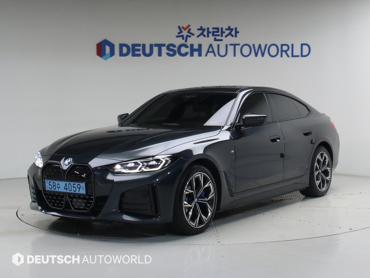 BMW i4 eDrive40 �ε���־� �����