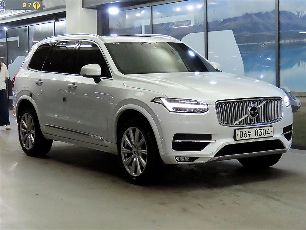 ���� XC90(2����) D5 AWD �ν�ũ����