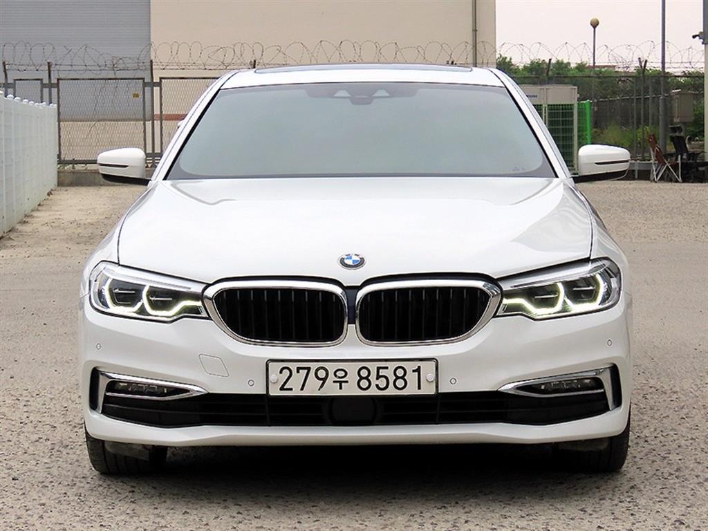 BMW 5�ø���(7����) 530i xDrive ���Ÿ� �����÷���