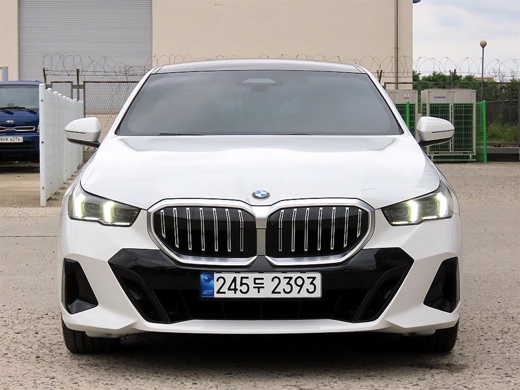 BMW 5�ø���(8����) 530i xDrive M ������