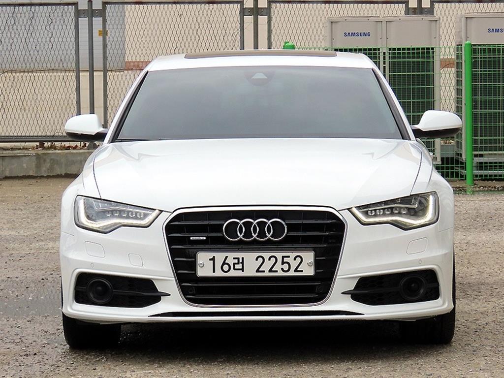 �ƿ�� A6(4����) 3.0 TFSI ��Ʈ�� ���̳���