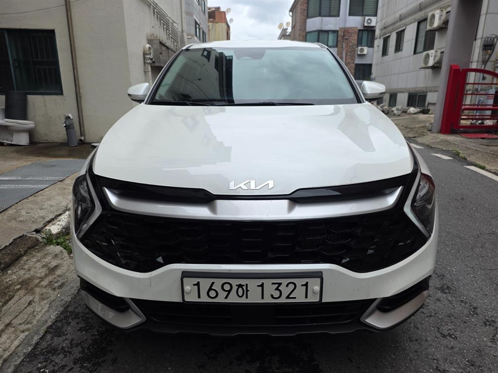 ��� �� �ô�����Ƽ�� 1.6 ���ָ� 2WD Ʈ����