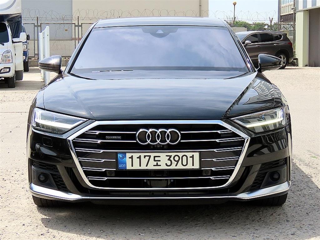 �ƿ�� A8(4����) 50 TDI ��Ʈ�� 