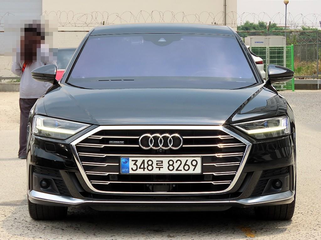 �ƿ�� A8(4����) L 55 TFSI ��Ʈ�� 
