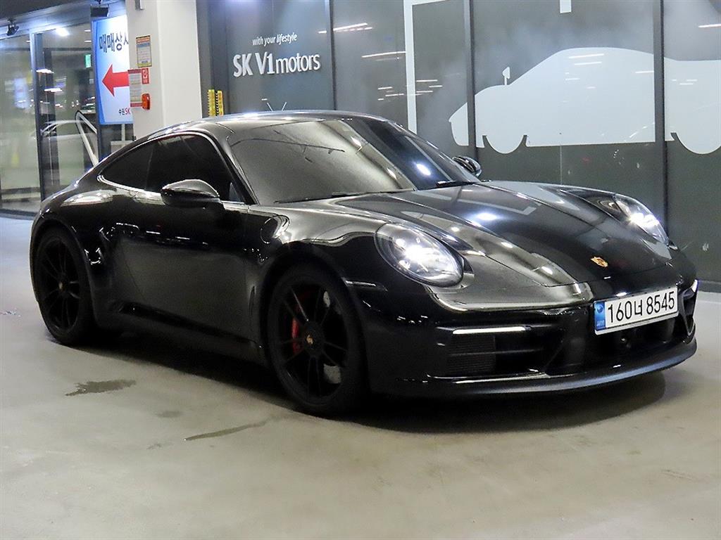 ������ 911(992) ī���� 4 GTS