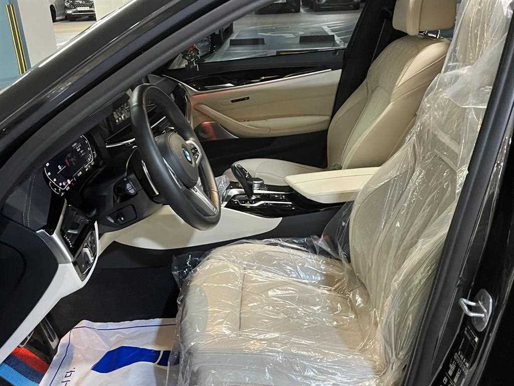 BMW 5�ø���(7����) M550i xDrive 