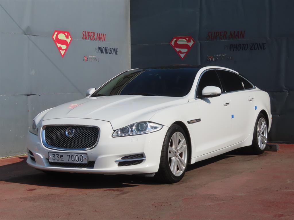 ��Ծ� XJ(8����) 3.0 SC LWB �����̾� ���Ÿ�