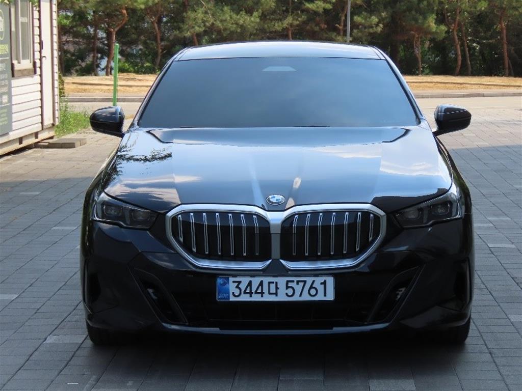 BMW 5�ø���(8����) 530i xDrive M ������