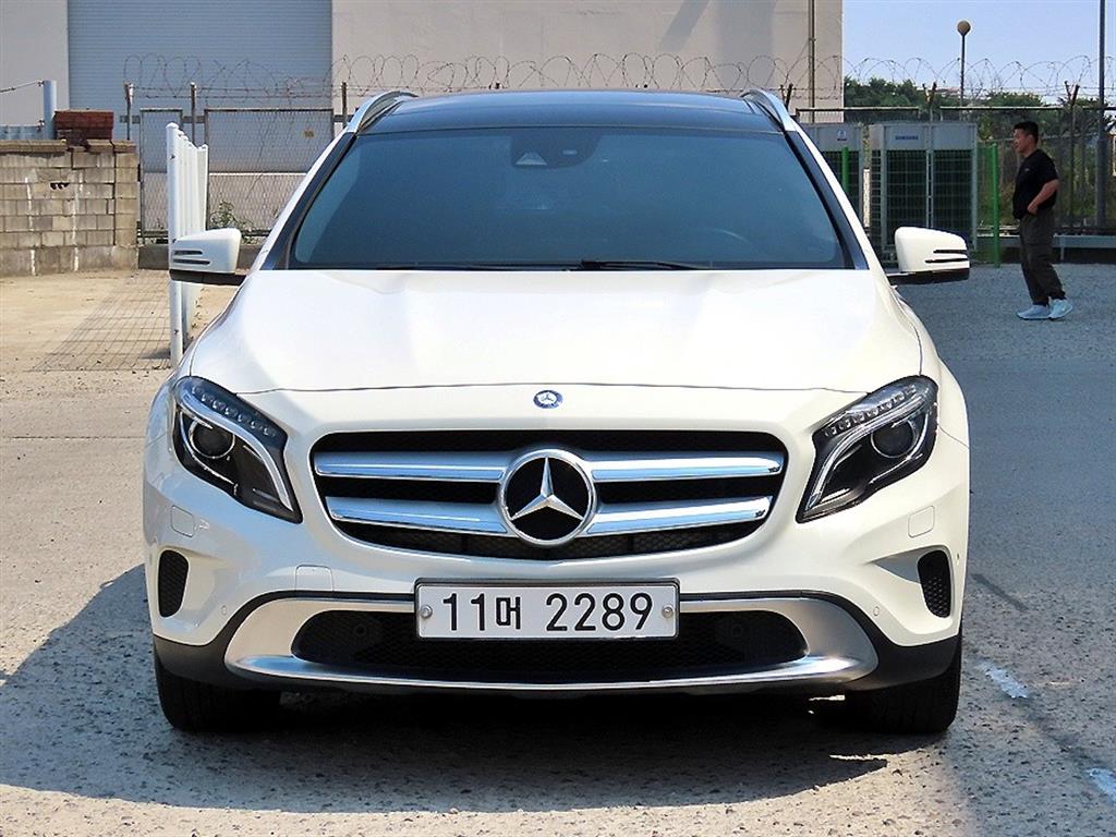 ���� GLAŬ���� GLA 200 d 