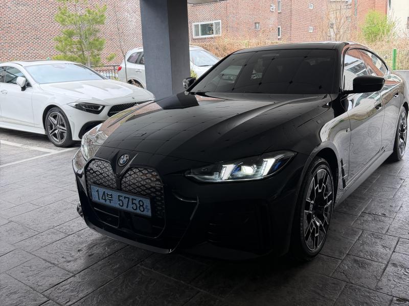 BMW i4 eDrive40 M ������