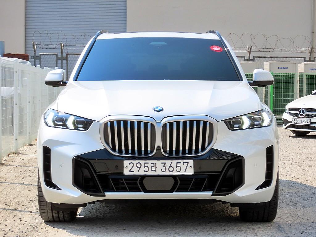 BMW X5(4����) 40i xDrive M ��������