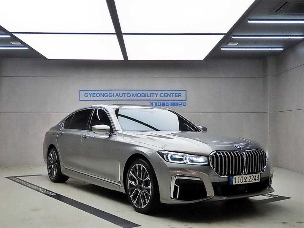 BMW 7�ø���(6����) 740Li xDrive M��������
