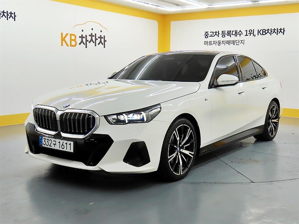 BMW 5�ø���(8����) 530i xDrive M ������