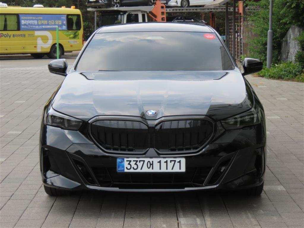 BMW 5�ø���(8����) 530i xDrive M ������ ���� ����� �����