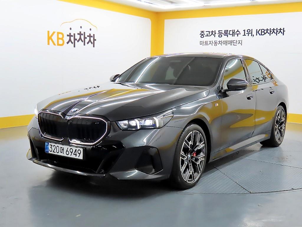 BMW 5�ø���(8����) 530i xDrive M ������ ���� ����� �����