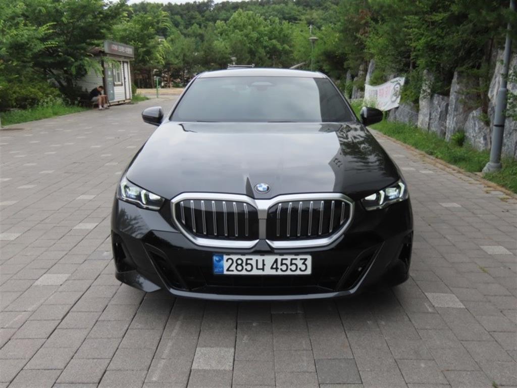 BMW 5�ø���(8����) 520i M ������