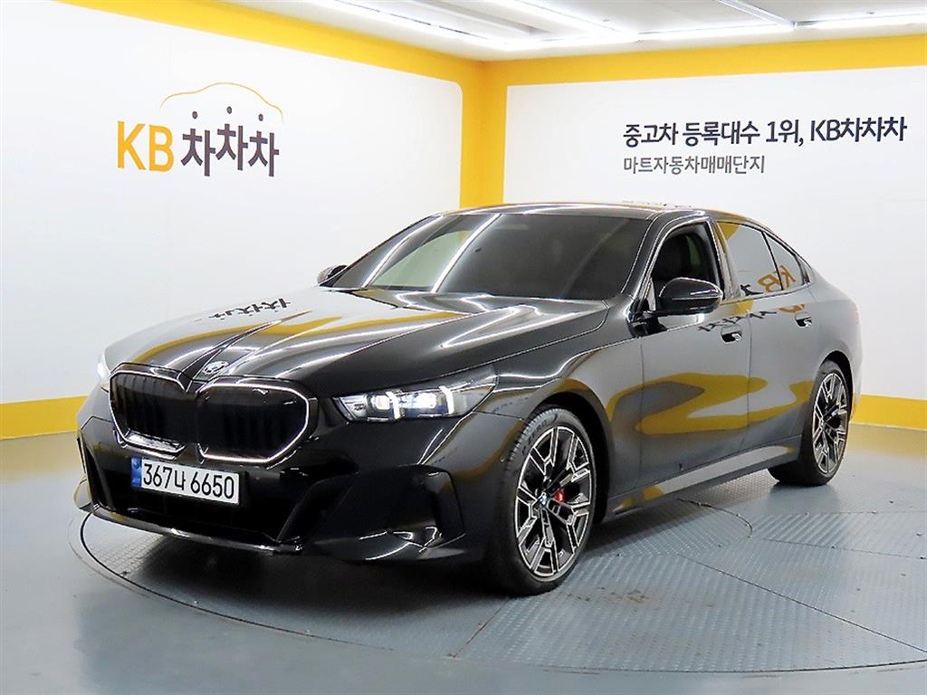 BMW 5�ø���(8����) 530i xDrive M ������ ���� ����� �����